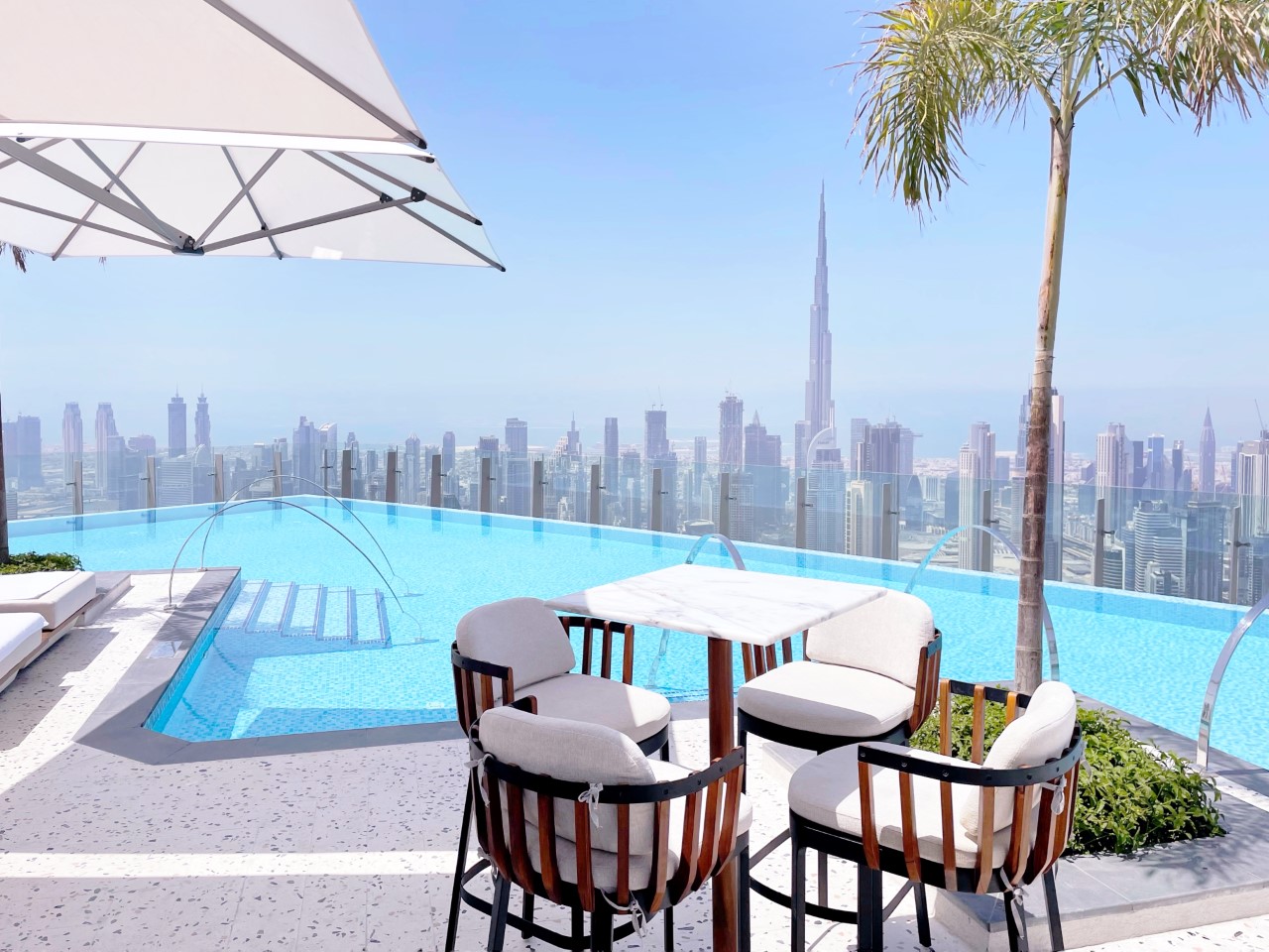 InStyle Touristik - Dubai - SLS Hotel -pool 1