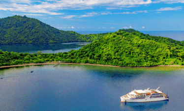 Coral Adventurer: Expeditionskreuzfahrt Inseln und Atolle von Mikronesien