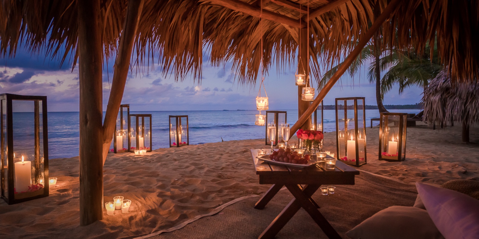 Instyle Touristik – DomRep – ©Latinconnect – Einsteigerreise Sublime Samana – areas, romantic ambience, beach, candels,