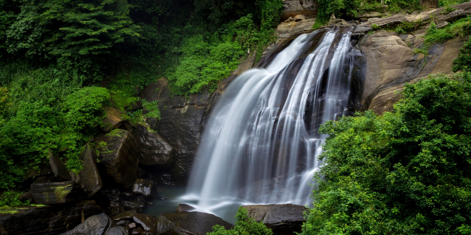 Huluganga,Falls,,Knuckles,Forest,Reserve,,Kandy,District,In,Sri,Lanka