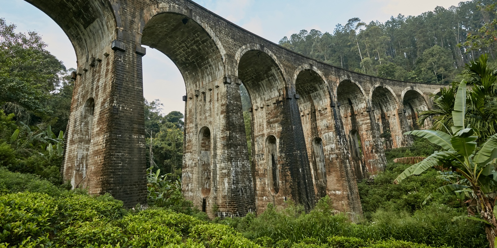 Nine Arch bridge, Ella, Sri Lanka