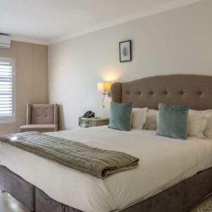 Instyle Touristik – ©FinestTravelAfrica – Golfreise Südafrika – Kap & KrügerCourtyard Suite bedroom No 15