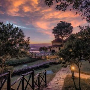 Instyle Touristik – ©FinestTravelAfrica – The Iconic – Kenia Big 5 Safari & Mombasa StrandSunrisePoolWide_16x9