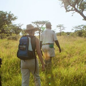 InstyleTouristik_SAT_Bush Walk_Walking Safaricopyright_FTA