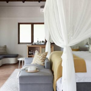 Instyle Touristik – Botswana – copyright GoVacBlack Chobe Chilwero Lodge Suite