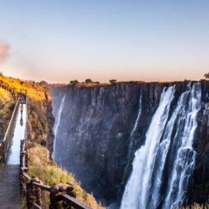 Instyle Touristik – Botswana – copyright GoVacBlack The_Royal_Livingstone_By_Anantara_Exterior_View_Victoria_Falls_Sunrise