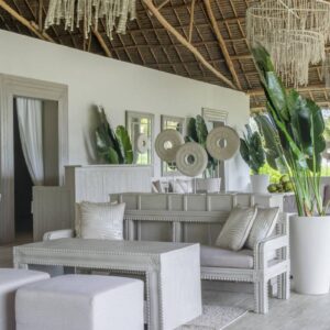 Instyle Touristik – Zanzibar für Entdecker – Zawadi Hotel – copyright GoVacBlack Zawadi lounging_1