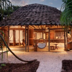 Instyle Touristik – Zanzibar für Feinschmecker – copyright GoVacBlack zanzibar-mnemba-island-banda-front-exterior