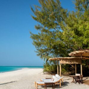 Instyle Touristik – Zanzibar für Feinschmecker – copyright GoVacBlack zanzibar-mnemba-island-beach-banda_31