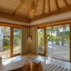 Instyle Touristik – Zanzibar für Genießer – White Sand Luxury Villas&Spa – copyright GoVacBlack Living Room