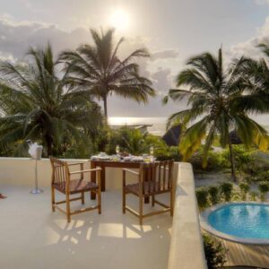 Instyle Touristik – Zanzibar für Genießer – White Sand Luxury Villas&Spa – copyright GoVacBlack Rooftop View on the Pool