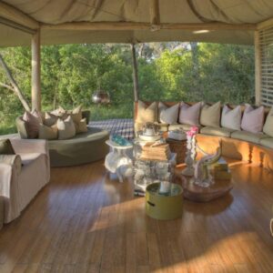 InstyleTouristik_FlugsafariBotswanaOkawangaDelta_copyright GoVacBlackXaranna Okavango Delta Camp_9