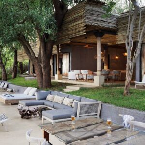 InstyleTouristik_FlugsafariBotswana_copyright GoVacBlackmatetsi_riverhouse2
