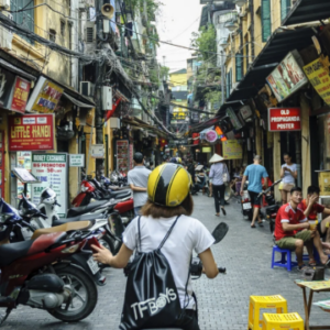 InstyleTouristik_Ha Noi Street copy 2_©SaffronTravel