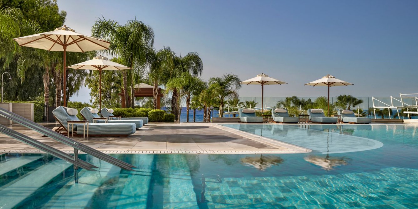 skaliert.lc-pfomd-lifestyle-pool-32816_Classic-Hor